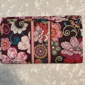 Vera Bradley CD/DVD Case